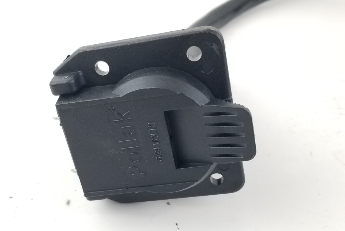 RV Designer Universal Electric Cable Hatch | B101