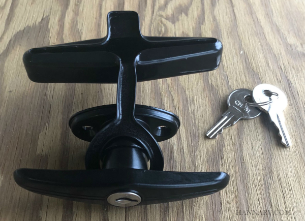 Triton 08387 Locking T-Handle with Keys and 09578 Black Vinyl T-Handle Cover 